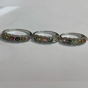 Multicolor rings